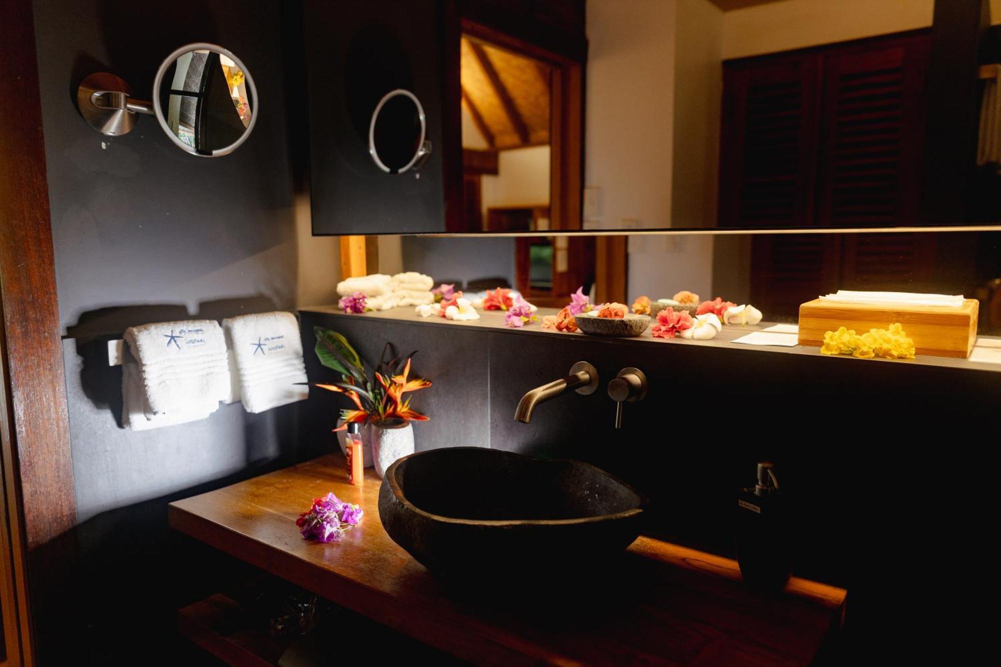 Etu Moana Boutique Beach Villas - Adults Only Arutanga Ngoại thất bức ảnh